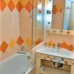 Apartment Beachfront 4 People 2 Swimming Pool