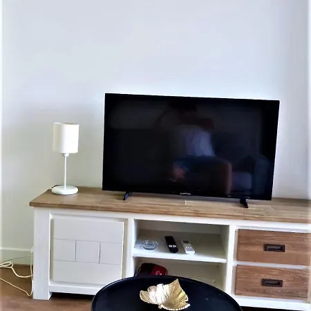 Apartament Beachfront 4 People 2 Swimming Pool