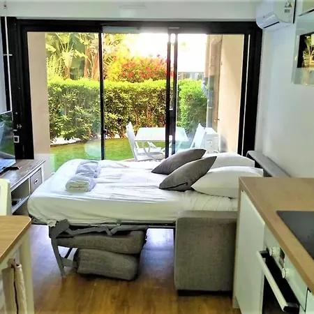 Beachfront 4 People 2 Swimming Pool *