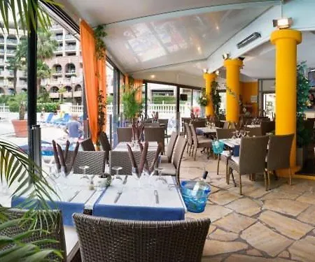 Apartment Beachfront 4 People 2 Swimming Pool