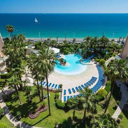 Beachfront 4 People 2 Swimming Pool Апартаменты Канны