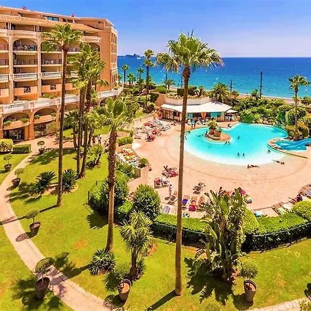Beachfront 4 People 2 Swimming Pool Апартаменты Канны