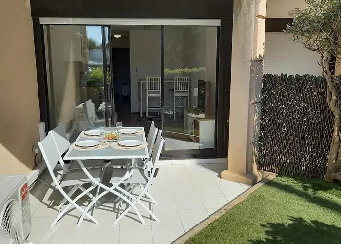 Lejlighed Beachfront 4 People 2 Swimming Pool Cannes